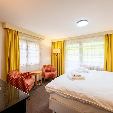 Gaestehaus Dorfschmiede Apart-hotel Tux