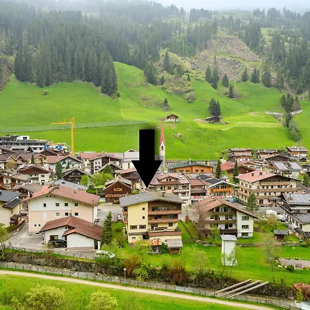 Gaestehaus Dorfschmiede Apart-hotel Tux