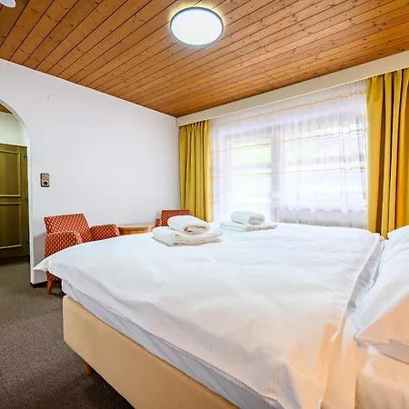 Apart-hotel Gaestehaus Dorfschmiede Tux
